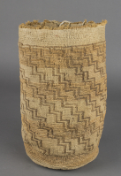 Wishram%20artist%2C%20%3Cb%3E%3Ci%3E%20Cylinder%20Bag%3C%2Fi%3E%3C%2Fb%3E%2C%201900%2C%20yarn%20and%20cornhusk%2C%20The%20Elizabeth%20Cole%20Butler%20Collection%2C%20no%20known%20copyright%20restrictions%2C%202012.92.4